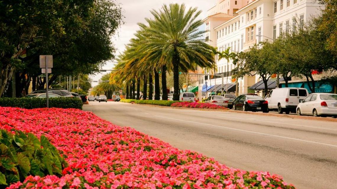 
Miracle Mile, las milla de las compras desde los años 20, en Coral Gables.
