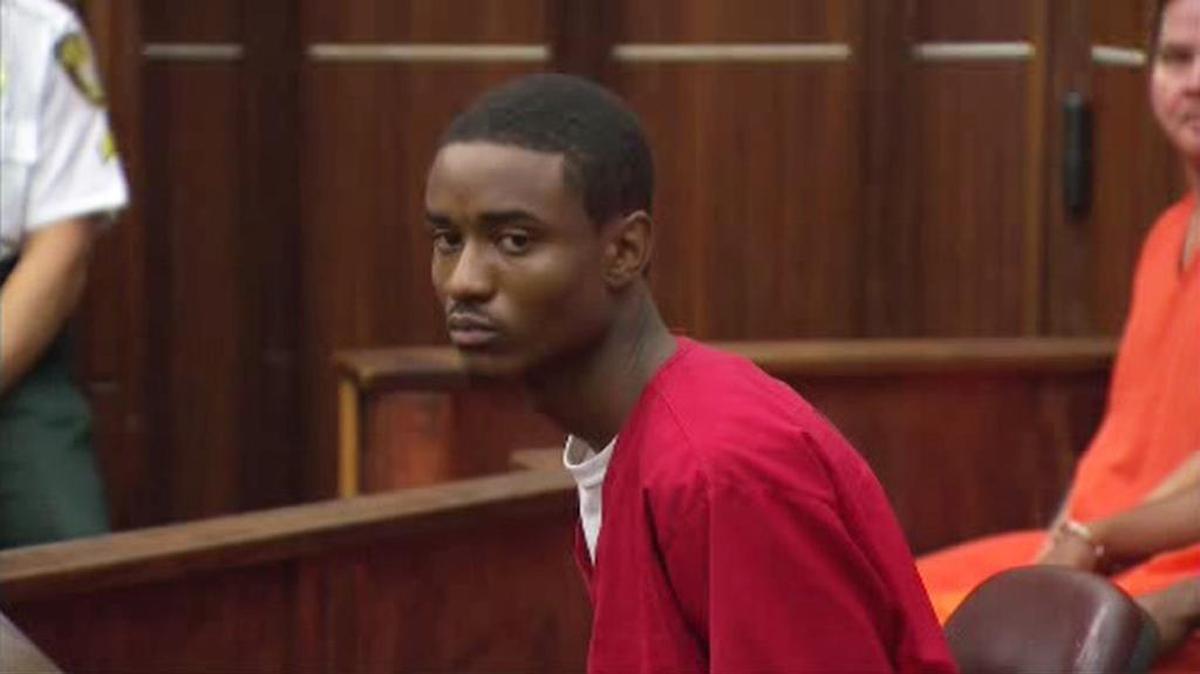 Deandre Charles, de 15 años, está acusado de matar al rabino Joseph Raskin cuando se dirigía caminando a una sinagoga en agosto del 2014.
