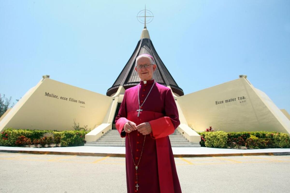 Monseñor Agustín Román fue un pilar de la comunidad, un pastor espiritual que entregó parte de sus energías a la construcción de la Ermita de la Caridad en Miami.