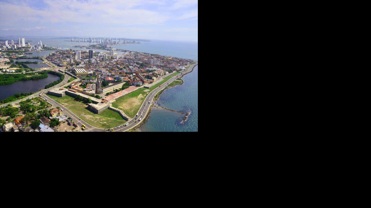 
Jaime Borda se especializa en la fotografía aérea y esta panorámica de Cartagena es una de las que se expone en ‘La magia de Cartagena’ en UM.

