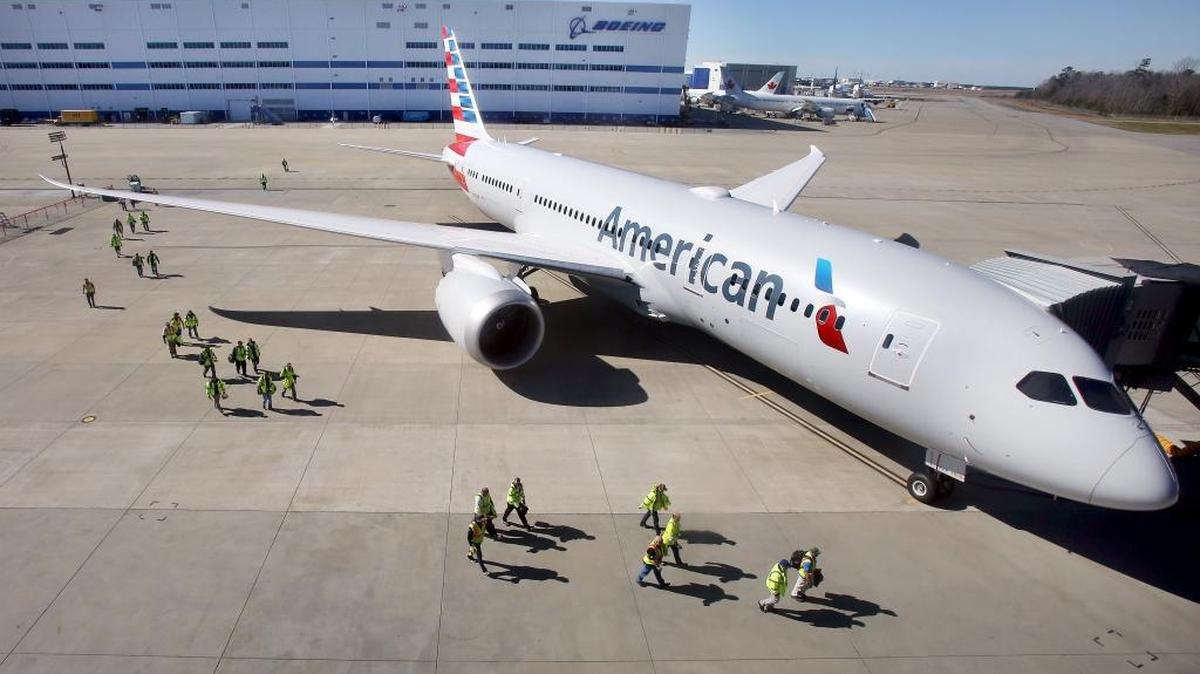 American Airlines is adding 700 new jobs at Miami International Airport at the beginning of 2023.