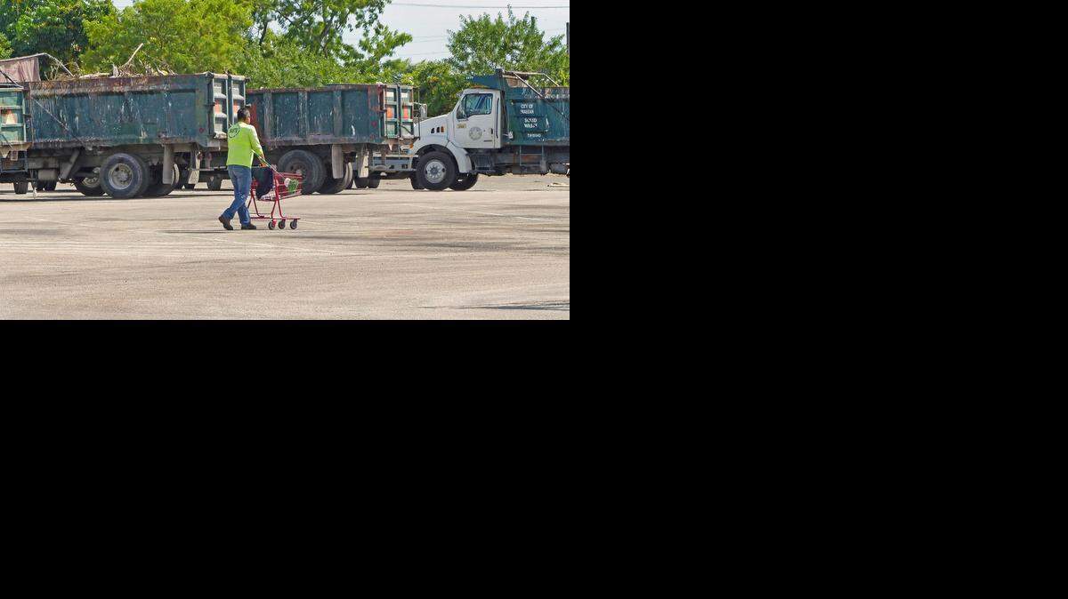 
Los representantes de las compañías World Waste Recycling y Southern Waste Systems se presentarán ante el Concejo de Hialeah para pedir una reevaluación que les permita continuar en el concurso.
