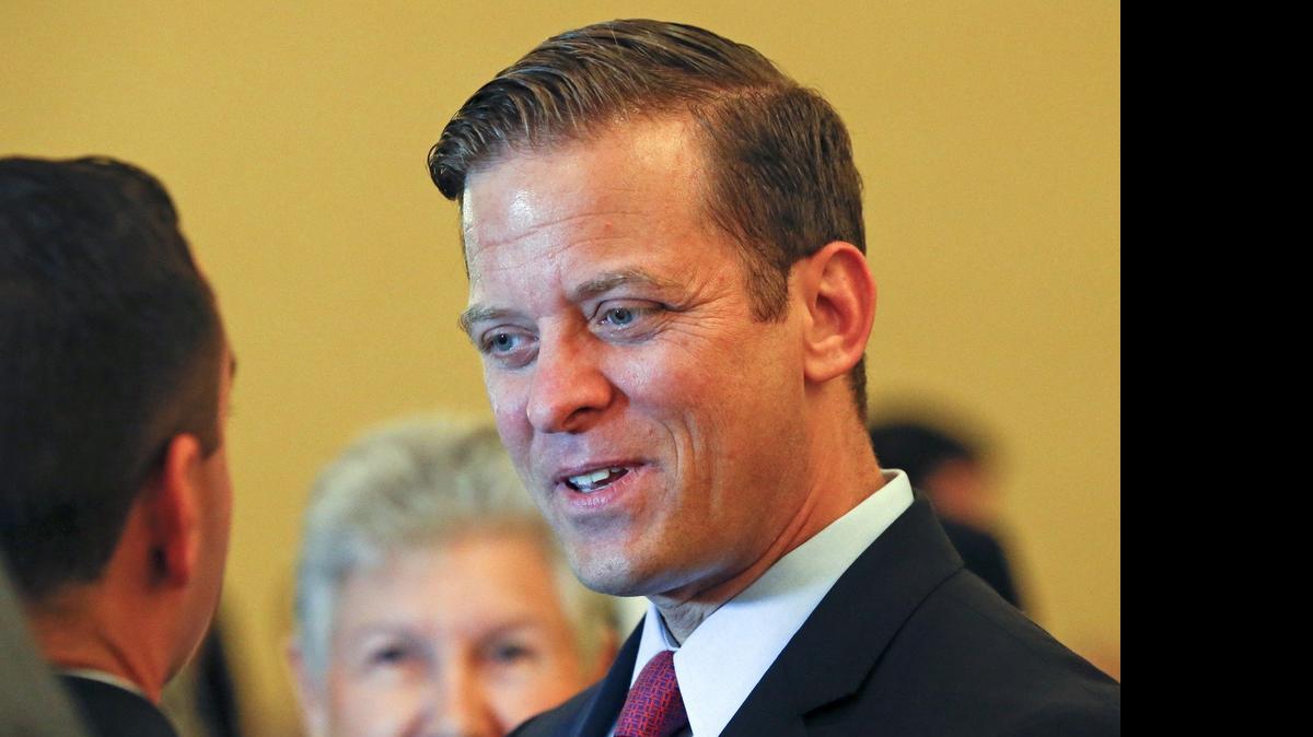 
El vicegobernador de la Florida planea decir a los republicanos del Condado Miami-Dade en su festejo anual de recaudación de fondos que él anunciará públicamente sus planes el 15 de julio, según ha sabido el Miami Herald.
