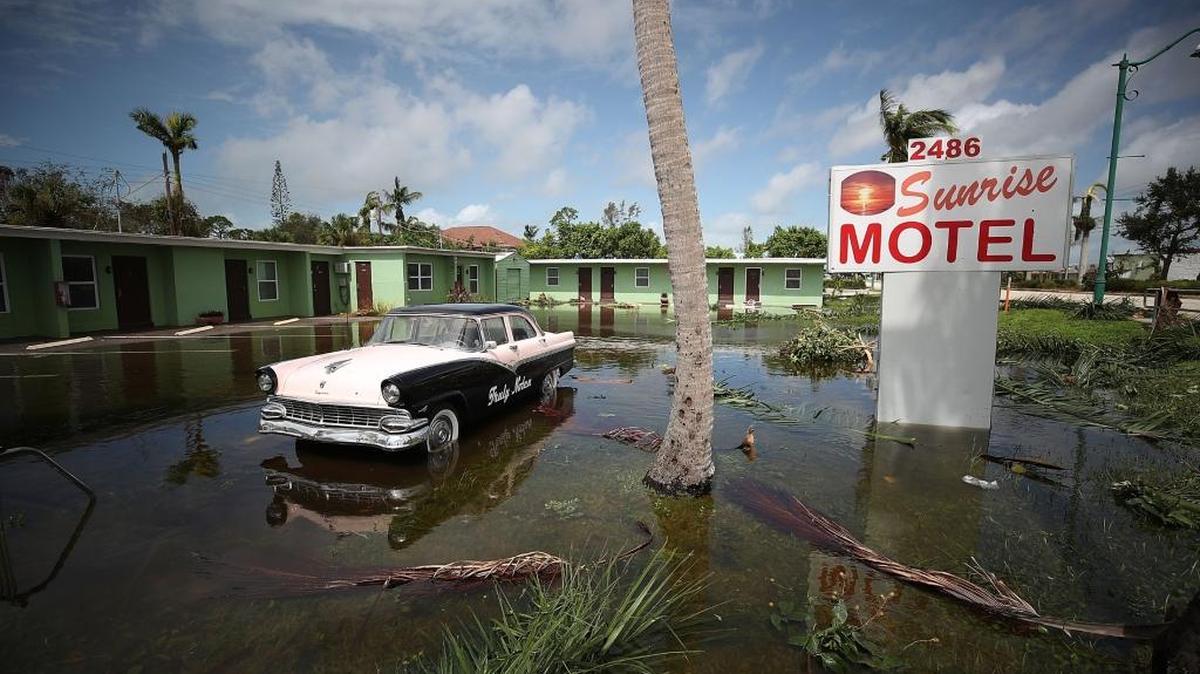 Un motel de Naples, en la costa oeste de Florida, inundado tras el paso de Irma el 11 de septiembre del 2017.