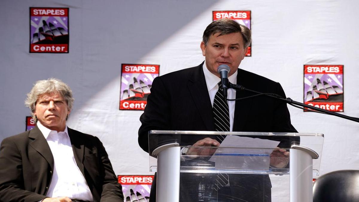 El empresario Tim Leiweke, durante una conferencia de prensa en Los Ángeles, California, el 3 de julio del 2009.