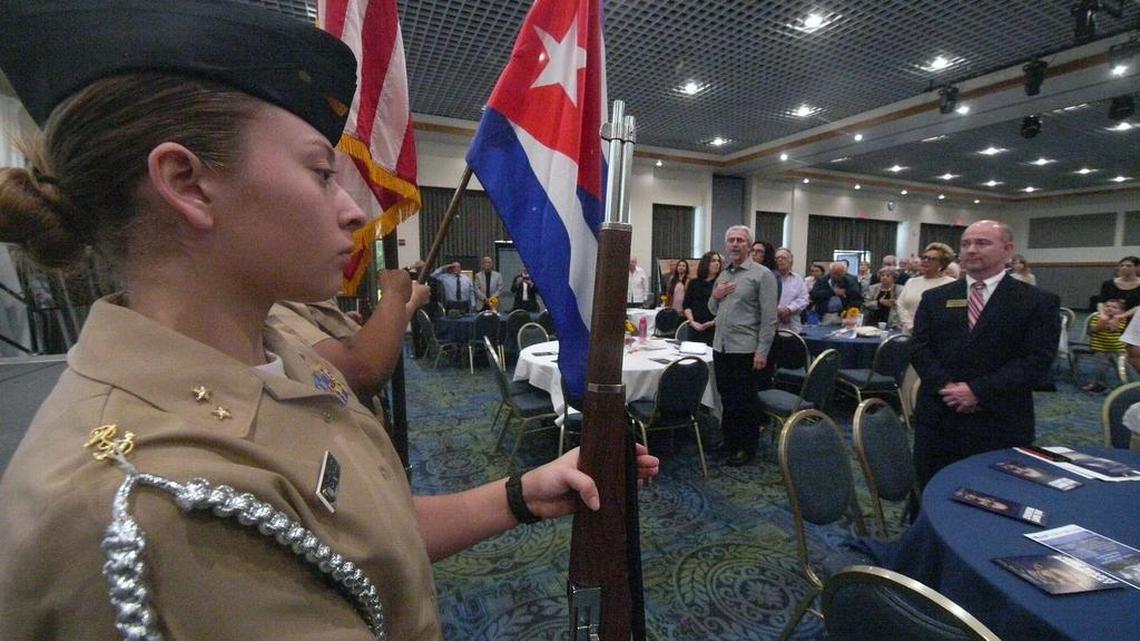 Inicio del acto de homenaje a José Martí en la Universidad Internacional de la Florida.