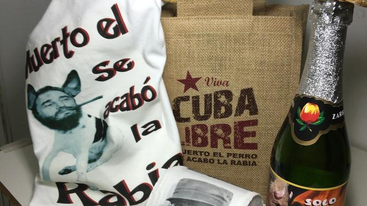 El kit “Viva Cuba Libre” se vende por $24.99 e incluye una botella de sidra con la etiqueta “Sólo abrir cuando muera Fidel”; papel higiénico con la cara del ex dictador, y una camiseta.