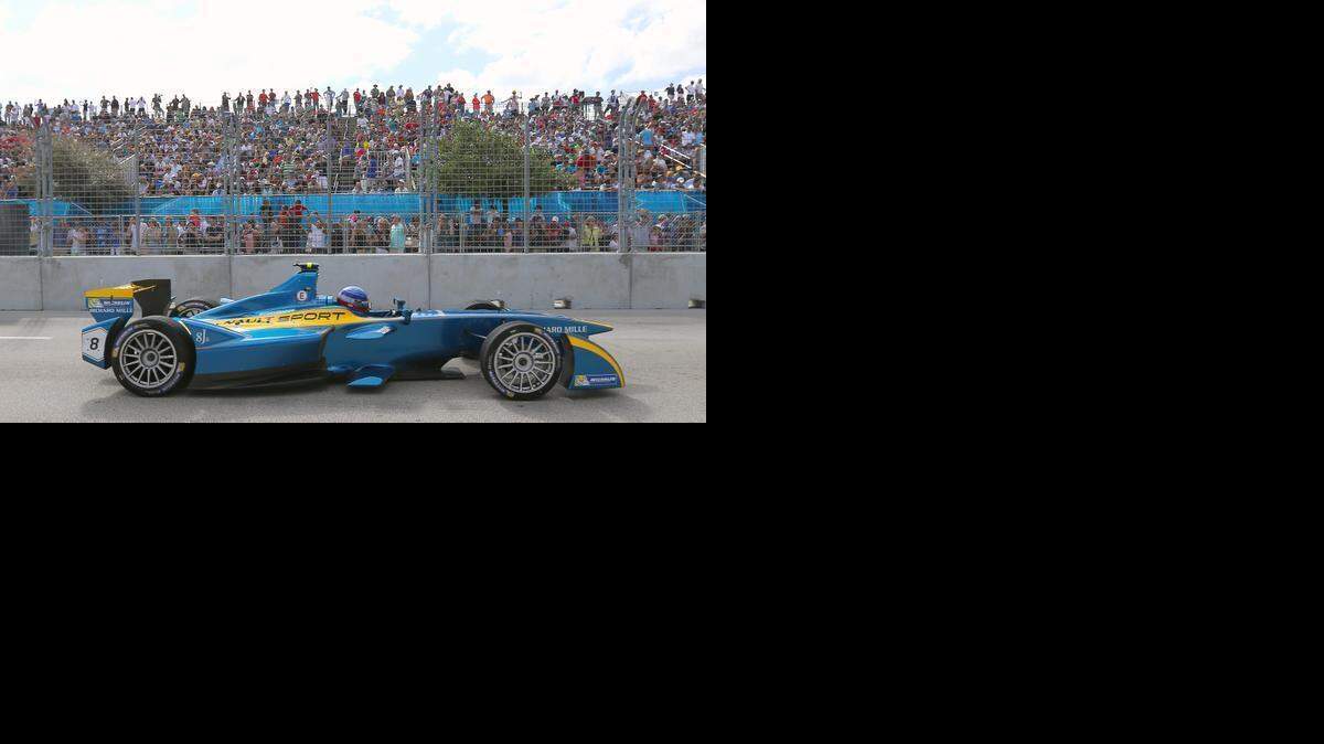 
Nicalas Prost, del equipoe E. Dams Renault, durante el Miami ePrix 20015, en downtown, el sábado, 14 de marzo de 2015. Prost se coronó campeón.
