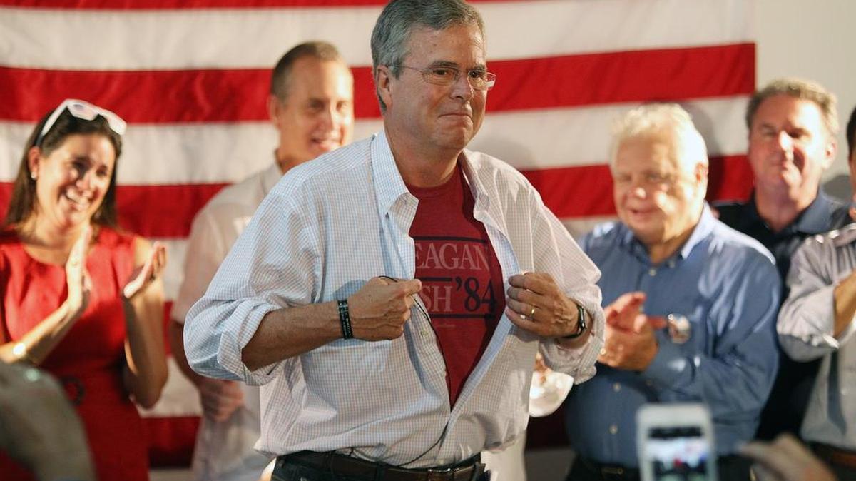 Sus asistentes se burlaron de los reporteros que señalaban que Jeb Bush parecía mucho más cómodo hablando en español que en inglés. Pero finalmente Bush acabó admitiéndolo por sí mismo.