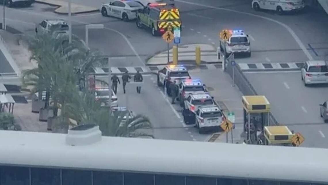 Una persona bajo custodia tras reportes de disparos en el Aeropuerto Internacional de Miami