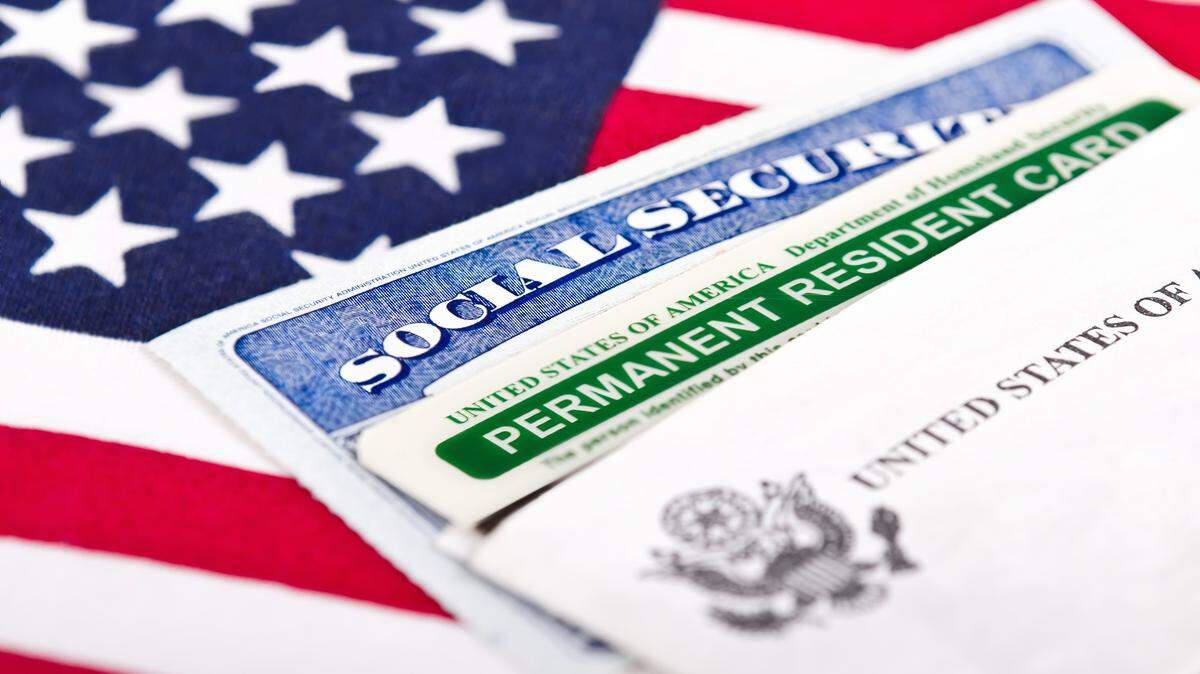 USCIS anunció nuevas reglas migratorias: ahora evaluará el contenido de redes sociales al revisar solicitudes de residencia permanente, beneficios migratorios y visas.