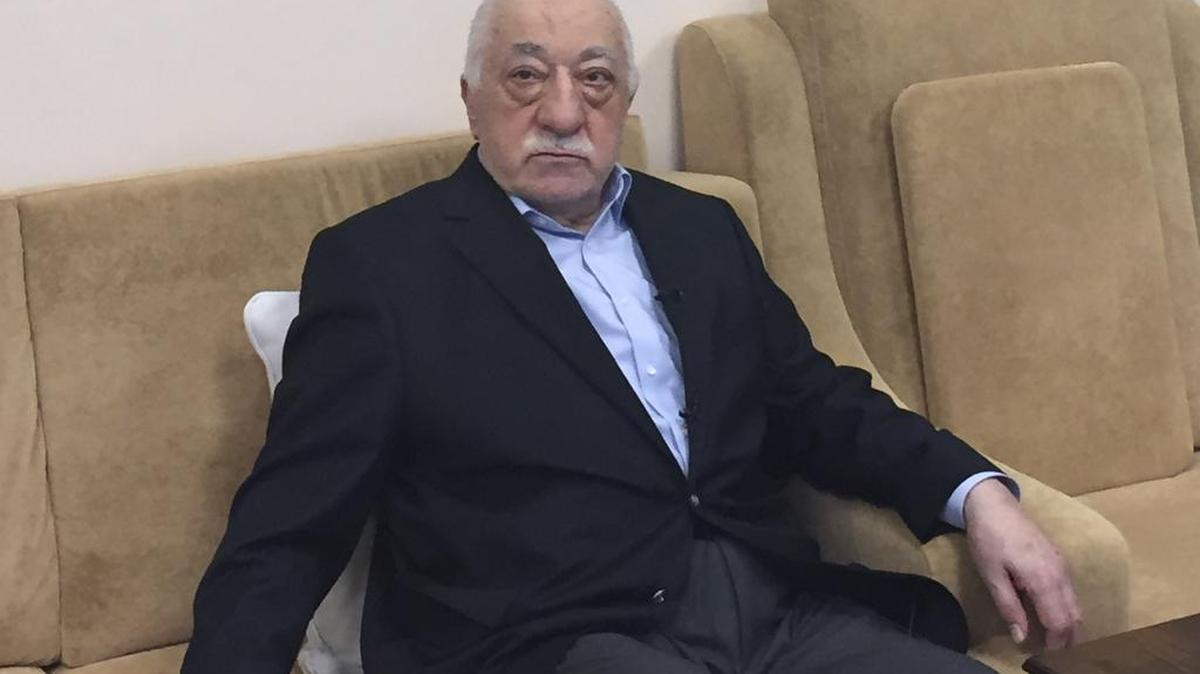 El Gobierno turco ha solicitado formalmente a Washington el arresto y la posterior extradición del predicador islamista Fethullah Gülen.
