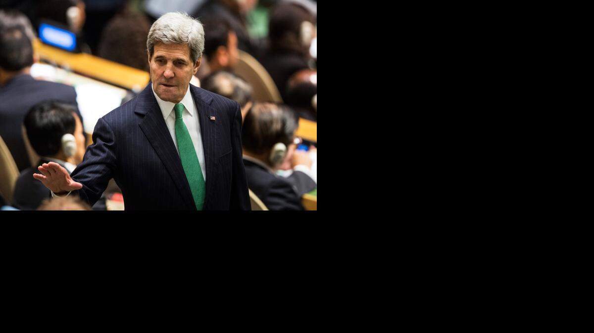 <cutline_leadin>El secretario</cutline_leadin> de Estado John Kerry dijo a la televisora CNN el miércoles, que los ataques en Siria ‘seguirán durante algún tiempo en distintas formas’.