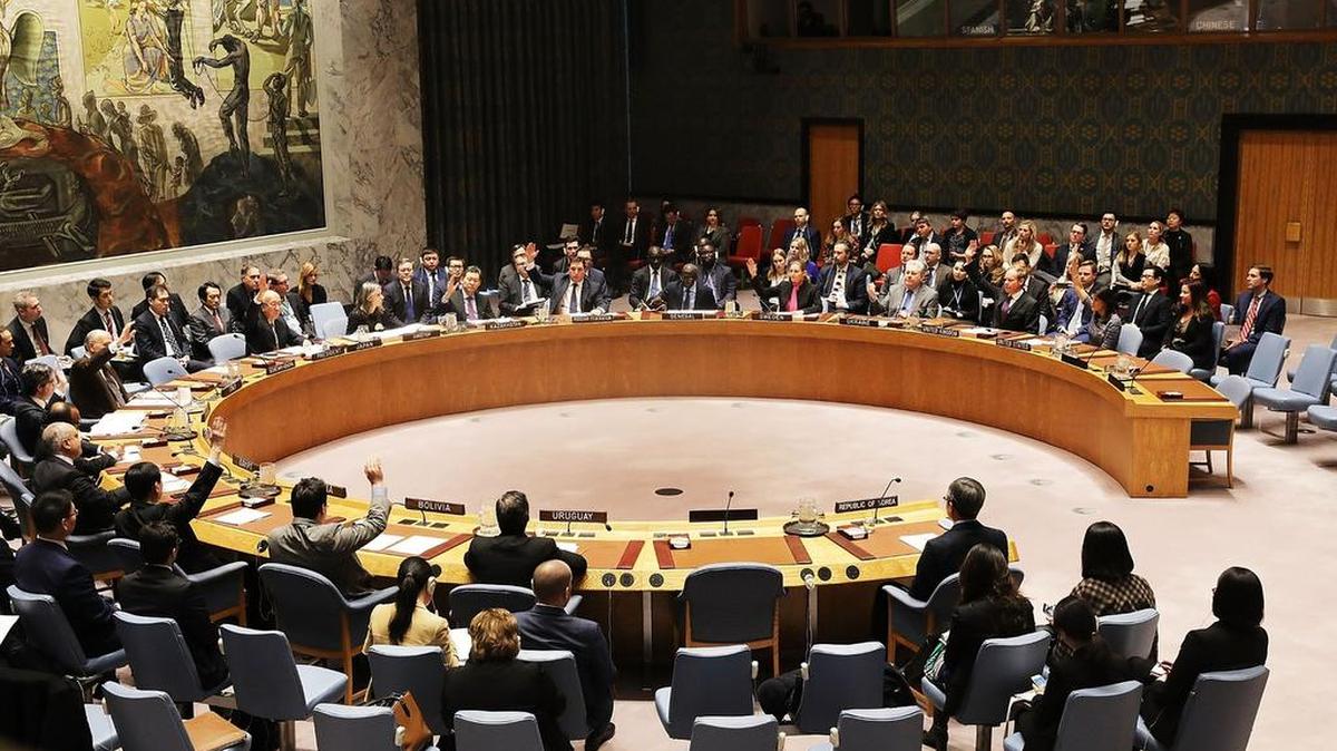 Miembros del Consejo de Seguridad de las Naciones Unidas votan para imponer nuevas sanciones a Corea del Norte.