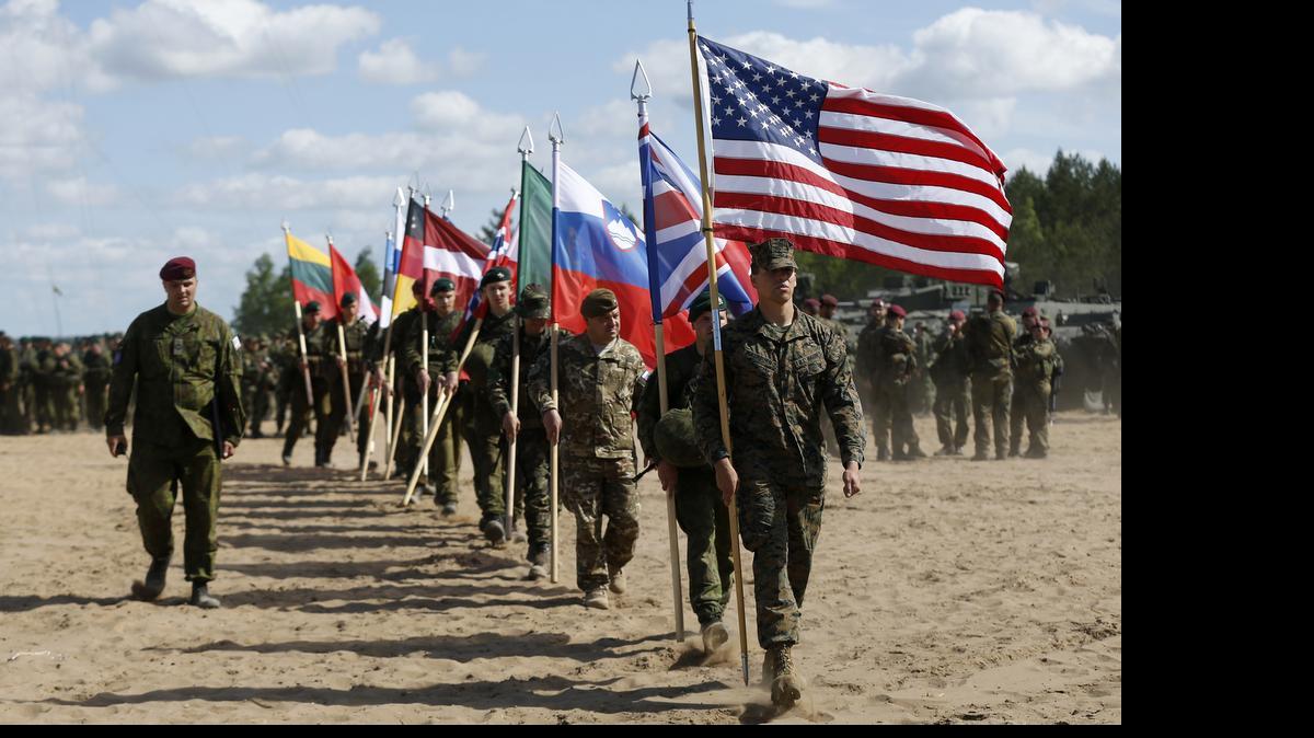 
Soldados de la OTAN durante la ceremonia de apertura de ejercicios militares conjuntos este mes en Pabrade, al norte de Vilnius, Lithuania. 
