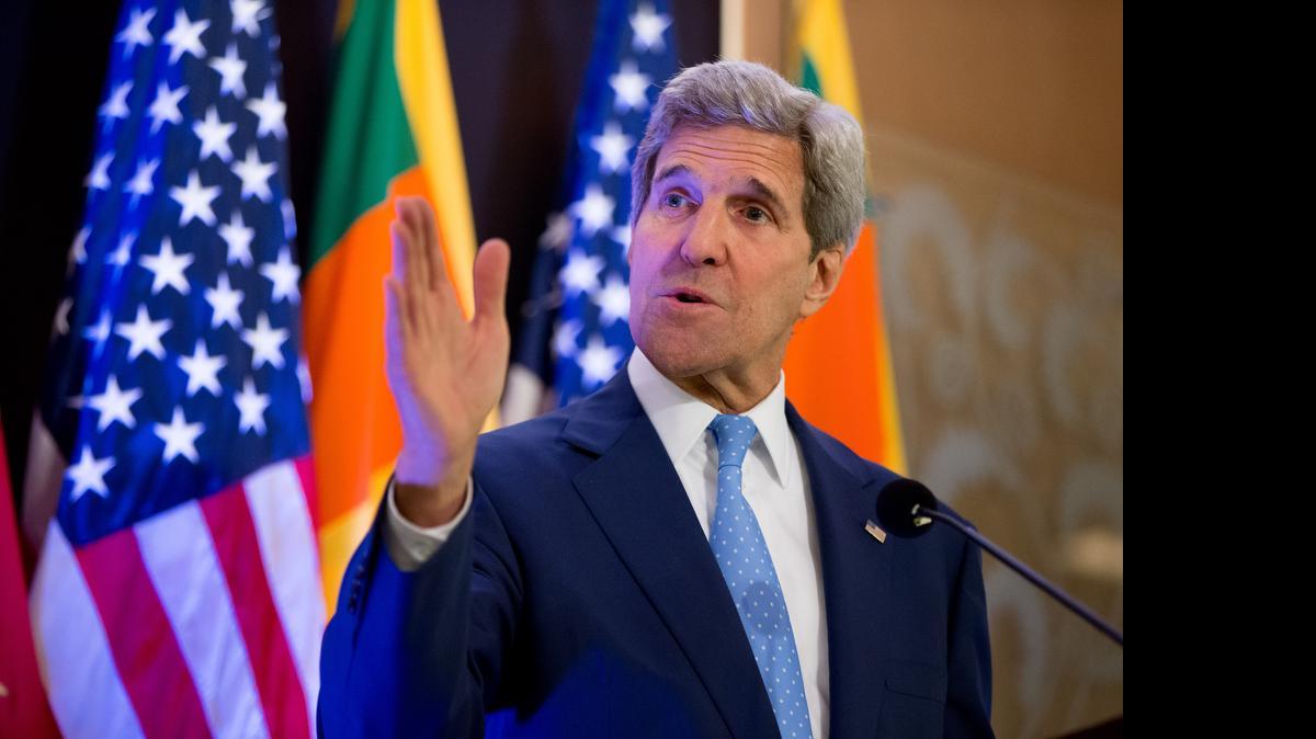 
El secretario de Estado de EEUU, John Kerry, no descarta un posible ataque israelí contra el programa nuclear de Irán, pero alcaró que se trata de “un escenario hipotético”.
