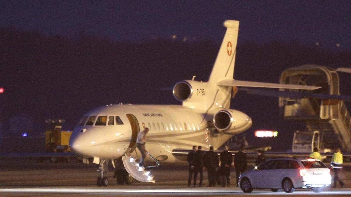 Un avión llega al aeropuerto de Ginebra, Suiza el 17 de enero de 2016.