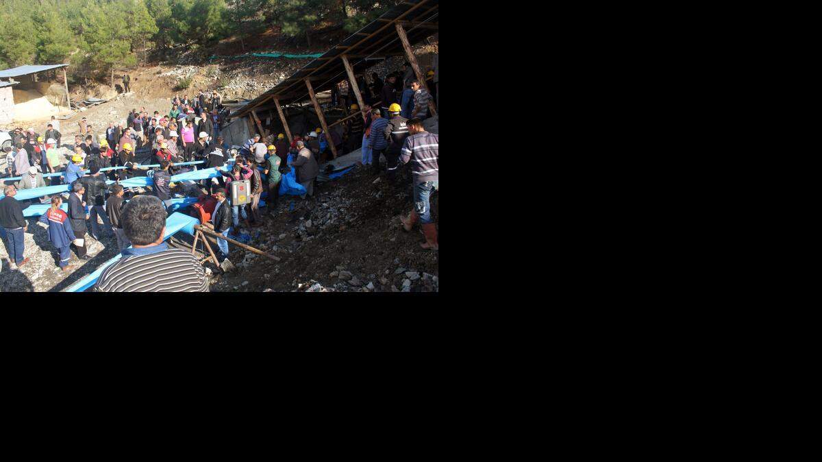 <cutline_leadin>Este accidente</cutline_leadin>, cinco meses después de la peor catástrofe minera en Turquia, tuvo lugar en las primeras horas de la tarde en una mina de Erkemek