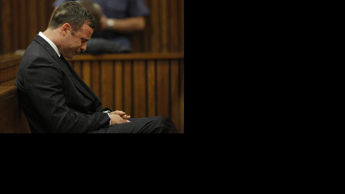 <cutline_leadin>Una jueza</cutline_leadin> sudafricana descartó el jueves que el ex campeón paralímpico Oscar Pistorius matara con premeditación a su novia Reeva Steenkamp.