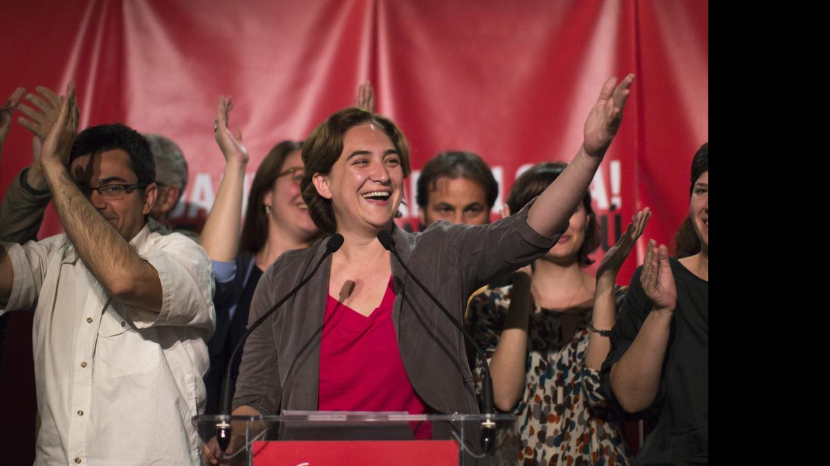 
En Barcelona el triunfo fue de la formación “Barcelona en Común” liderada por Ada Colau (foto), cuyo origen es similar al caso de Madrid, aunque la existencia de varios partidos obligaría a un pacto de varias fuerzas.
