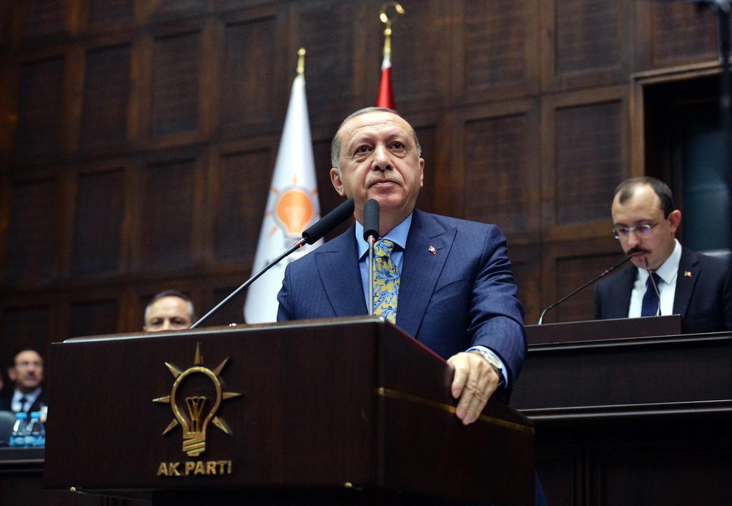 El presidente de Turquía, Recep Tayyip Erdogan, pronuncia su discurso en el Parlamento, en Ankara, Turquía, el 23 de octubre de 2018 Erdogan ha afirmado que la muerte del periodista saudí Jamal Khashoggi en el consulado de su país en Estambul fue resultado de “un asesinato planificado”.