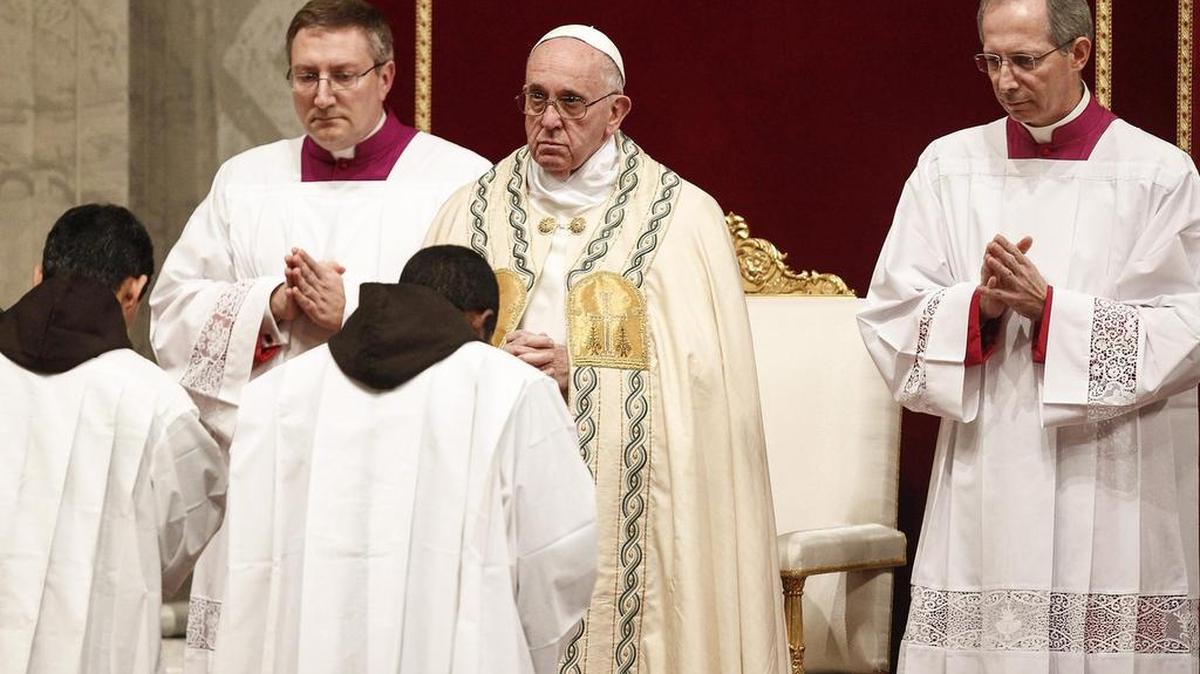El papa Francisco hizo el jueves balance del 2015 y pidió no olvidar los “muchos días marcados por la violencia”, pero tampoco los “grandes gestos de bondad”.