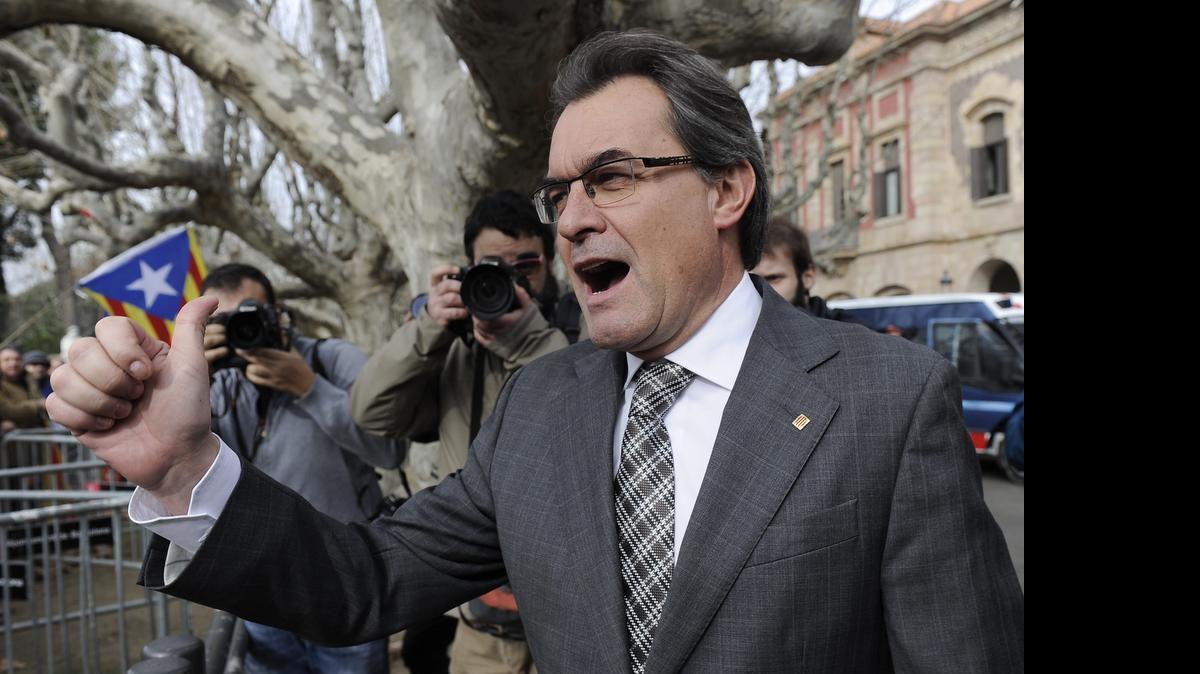 
El presidente conservador catalán, Artur Mas durante una manifestación en las afueras del Parlamento de Cataluña. Foto de archivo.
