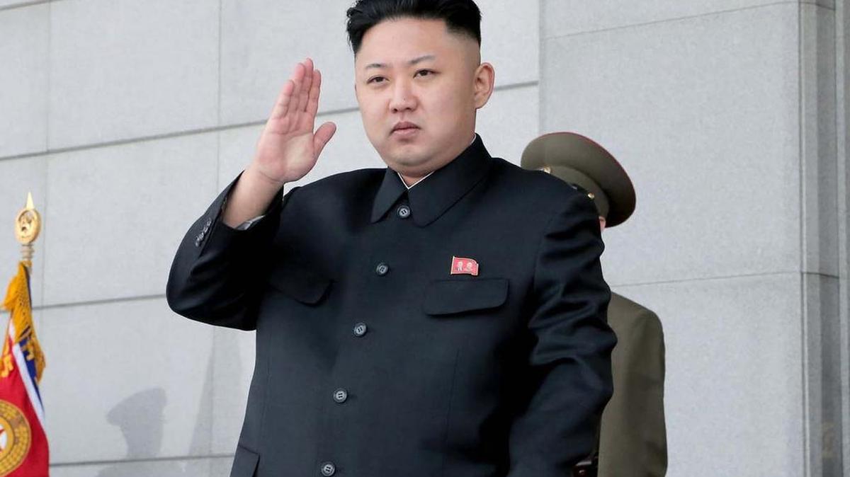 El líder de Corea del Norte, Kim Jong-un, ordenó el jueves preparar armas nucleares “para usarlas en cualquier momento”, informó la agencia estatal de noticias KCNA.