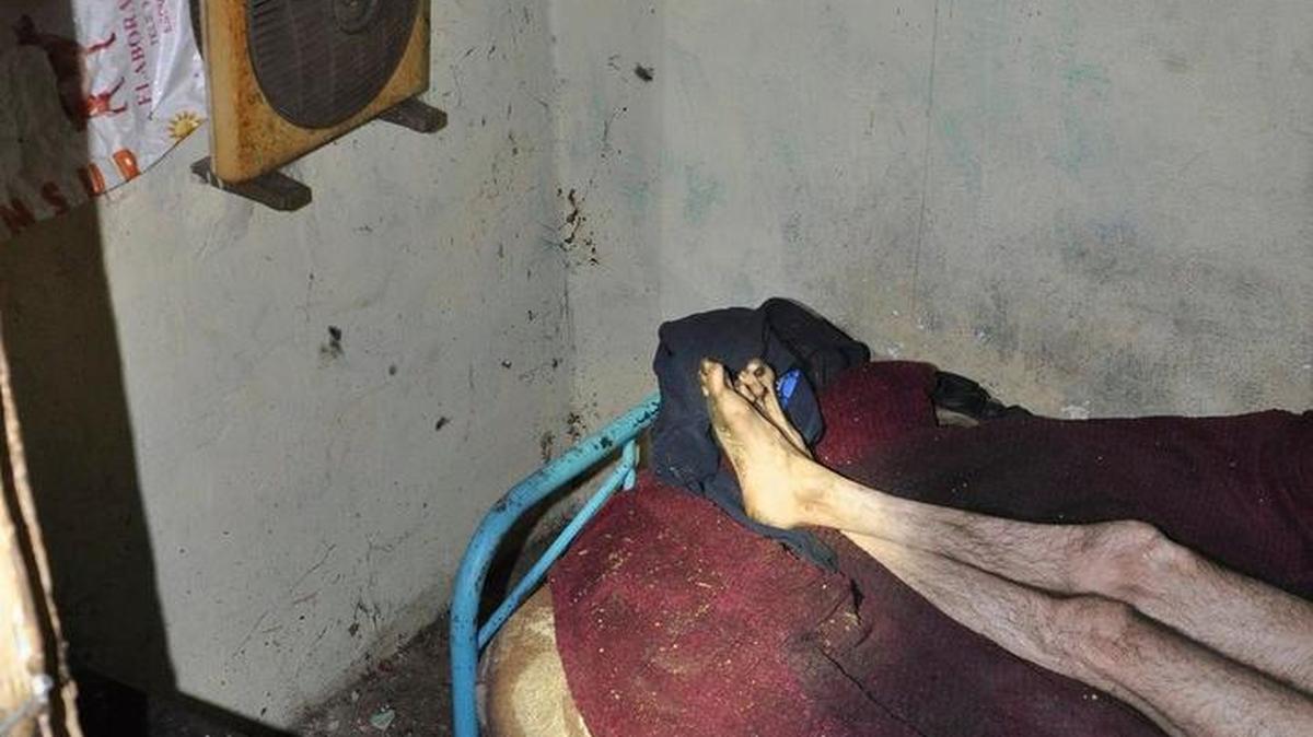 La Policía Nacional ha liberado en Dos Hermanas, Sevilla, a un hombre, de 59 años, al que sus hermanos obligaban a vivir encerrado en un palomar de tres metros cuadrados en condiciones inhumanas.