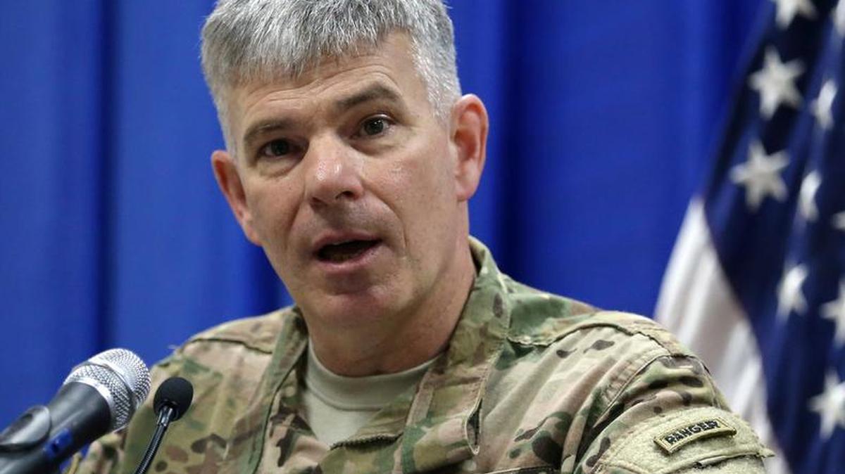 El coronel Warren, dijo que otro combatiente del EI, Abdel Kader Hakim “conectado con la red de los ataques en París” resultó muerto dos días después que Mouadan.