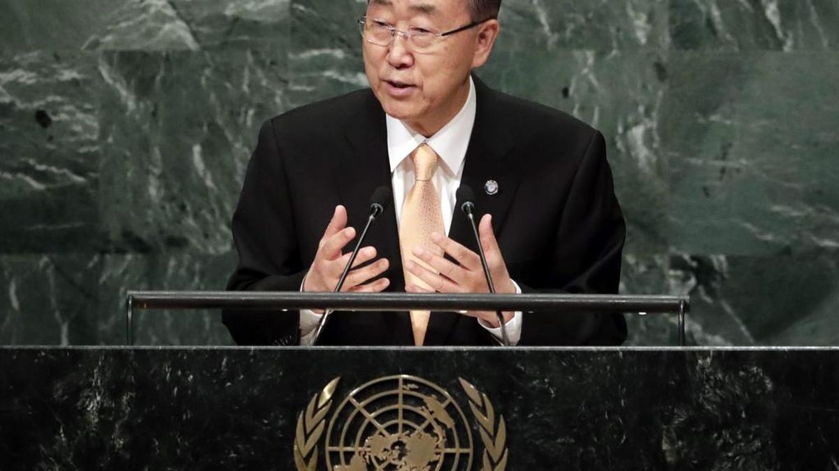 El secretario general de las Naciones Unidas, Ban Ki-moon, pronuncia su discurso durante la apertura del debate del 71 periodo de sesiones de la Asamblea General de Naciones Unidas, en la sede del a ONU en Nueva York, Estados Unidos, hoy, 20 de septiembre de 2016.