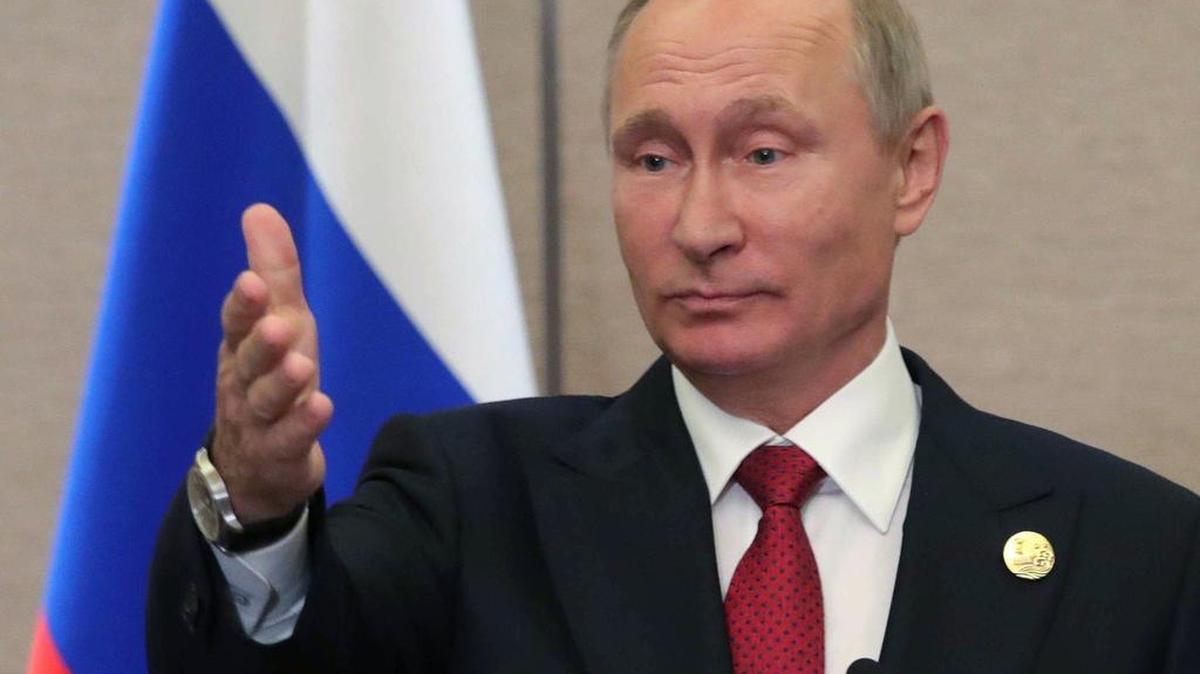 El presidente ruso, Vladímir Putin, ofrece una rueda de prensa en el marco de la cumbre de los países emergentes BRICS, en Xiamen, China, el 5 de septiembre de 2017.