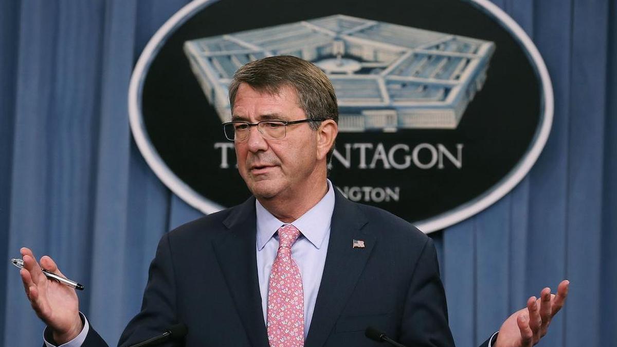 
El secretario de Defensa estadounidense, Ashton Carter, llegó el domingo a Madrid para realizar una gira europea de cinco días.
