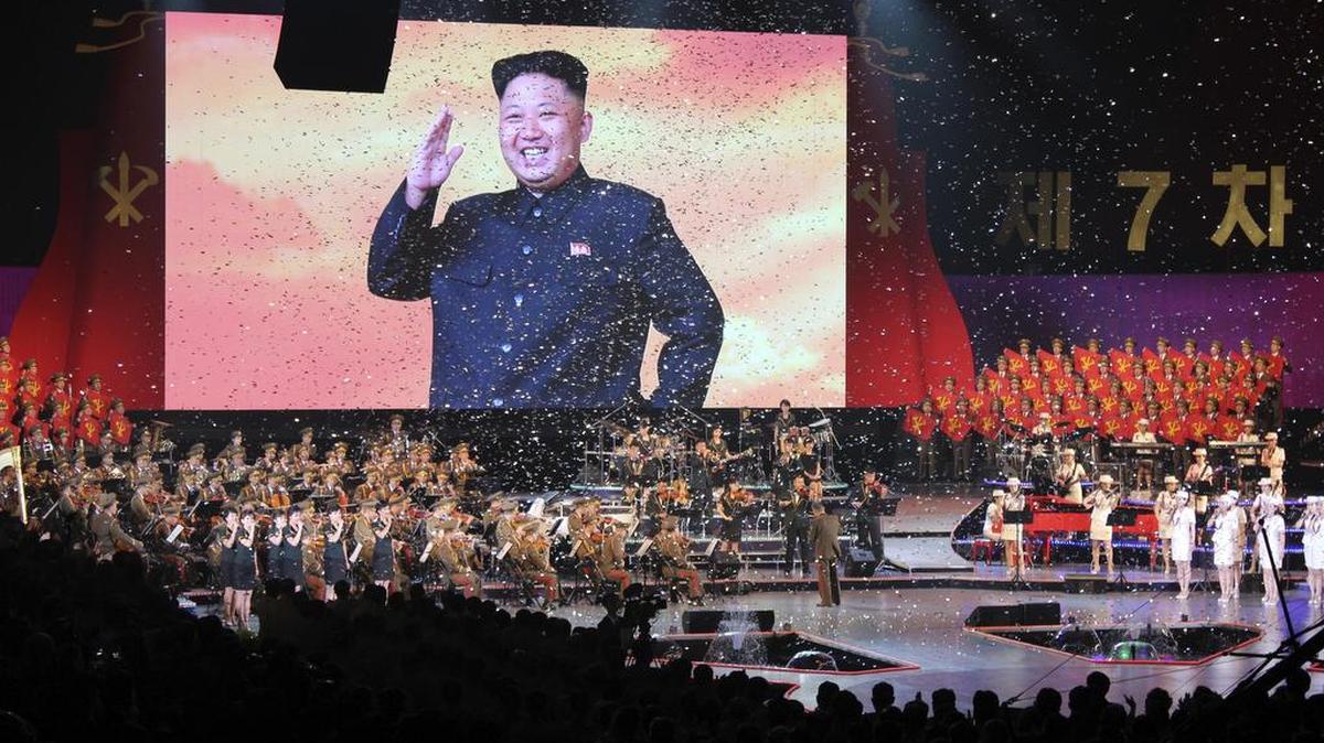 El congreso fue interpretado como una consagración del actual líder, Kim Jong-un, quien accedió al poder tras la repentina muerte de su padre, Kim Jong-il, en diciembre del 2011.