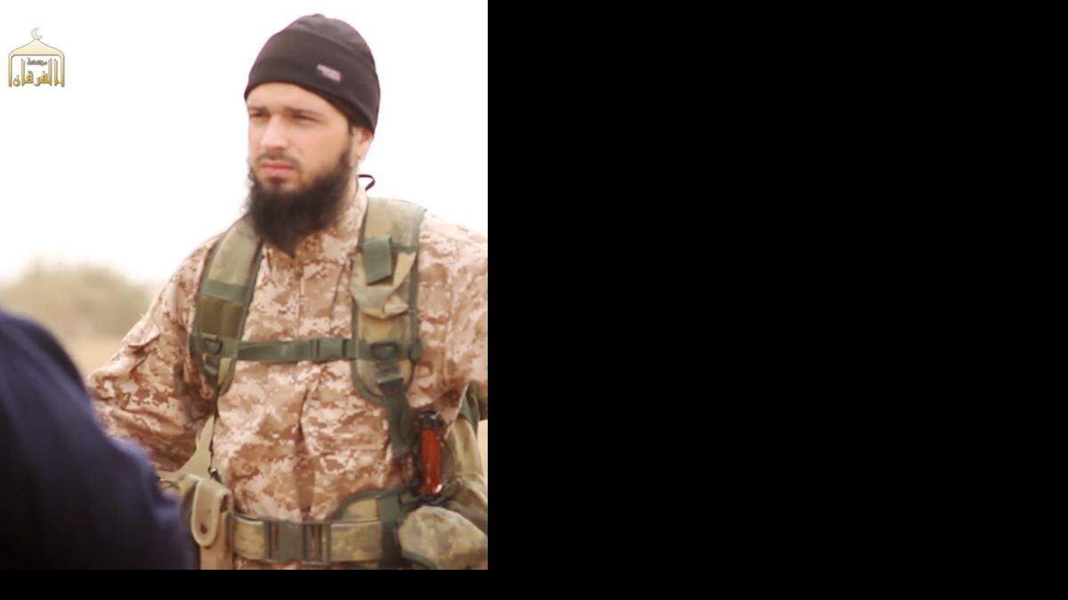 
La justicia francesa ya identificó a un francés, Maxime Hauchard, un joven normando de 22 años, convertido al islam que viajó a Siria en agosto de 2013.

