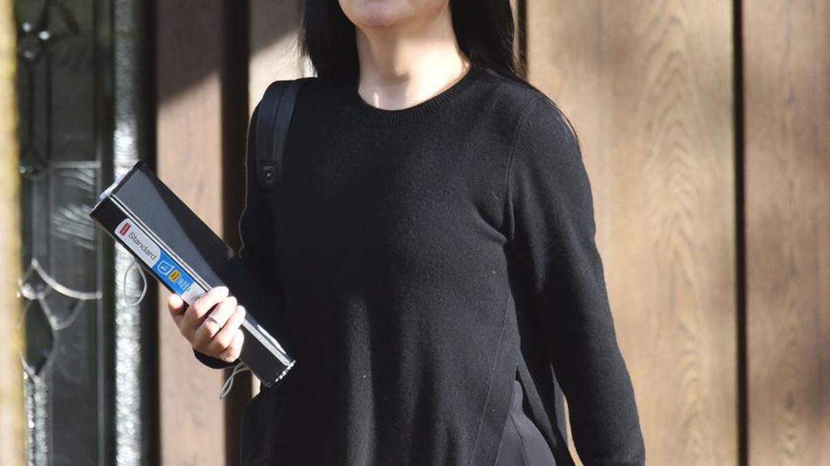 La directora financiera de Huawei, Meng Wanzhou, deja su casa en Vancouver para asistir a la Corte Suprema de Columbia Británica en Vancouver, Canadá, el 22 de marzo del 2021.