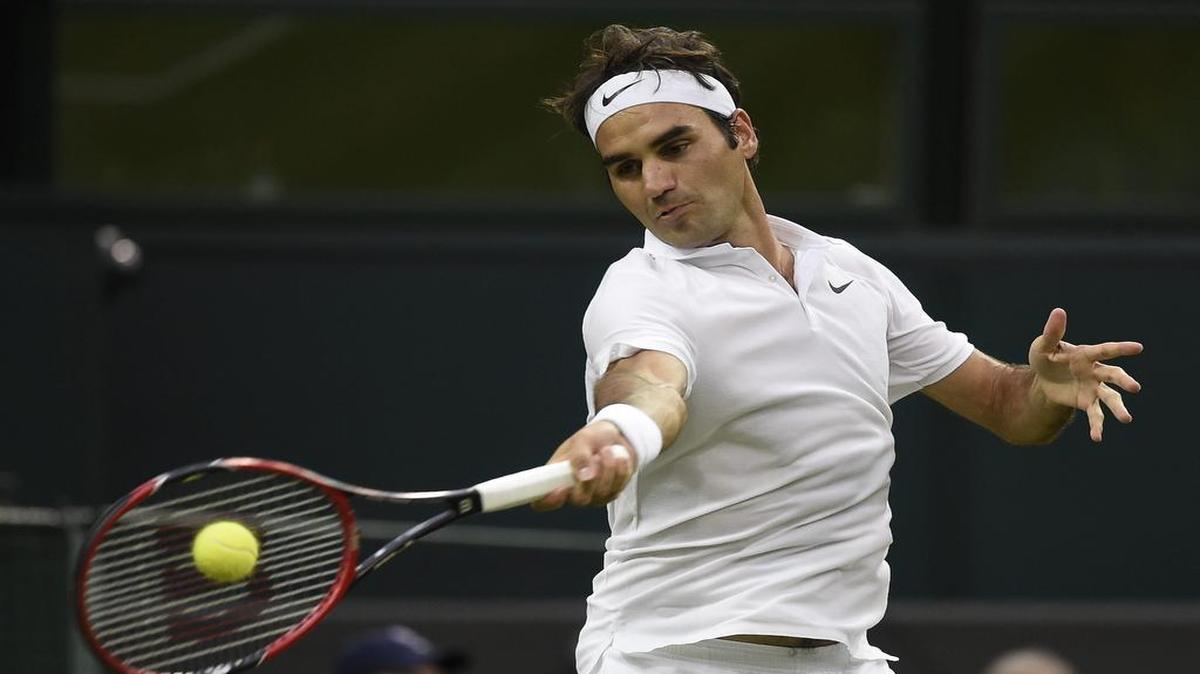 El tenista suizo Roger Federer encabeza la lista como el deportista más valioso como marca personal con una cifra anual de $36 millones.