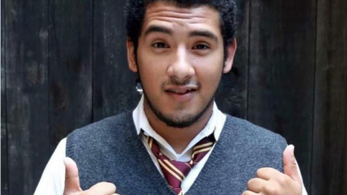 Foto compartida por la escritora inglesa J.K. Rowling del joven Luis Vielma, una de las víctimas de la matanza en Orlando. Vielma, de 22 años, trabajaba en los parques temáticos de Estudios Universal.