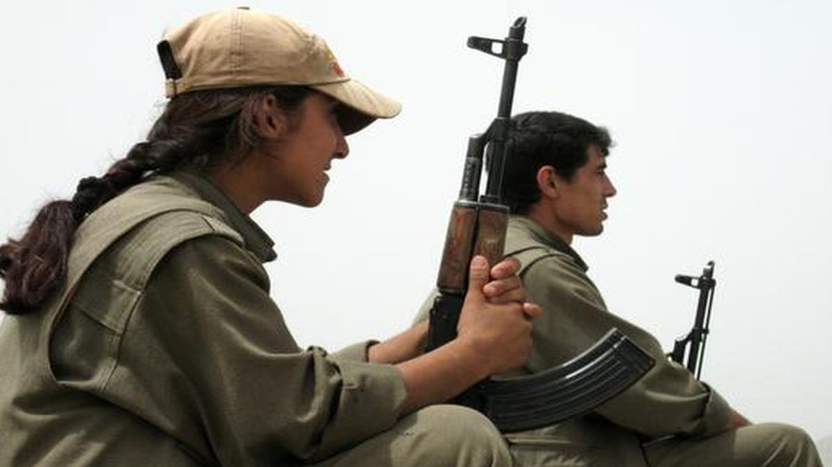 
Guerrilleros del Partido de los Trabajadores del Kurdistán (PKK), los cuales combaten contra el Estado Islámico en Siria y están en un proceso de paz con Turquía.
