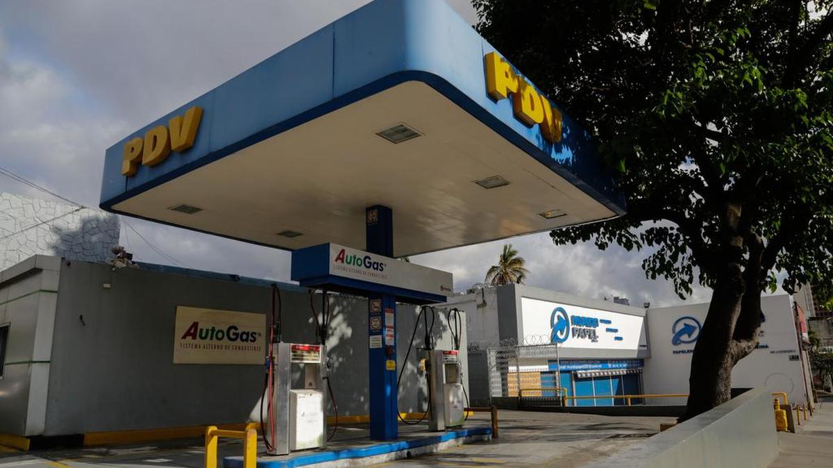 Una estación de servicio en Caracas, Venezuela.