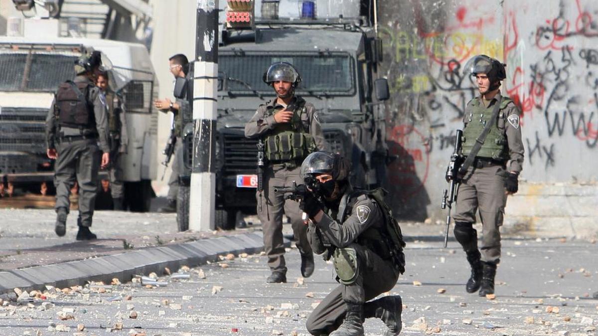 Más de  150 palestinos han resultado heridos por munición real o por balas recauchutadas en las protestas que se han sucedido en todo el territorio ocupado de Cisjordania.
