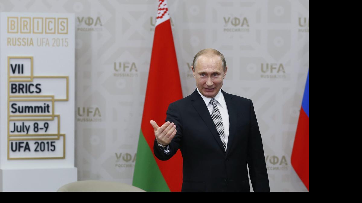 
El presidente ruso, Vladimir Putin, recibió el miércoles a los líderes del grupo BRICS, congregados en la ciudad de Ufá, al sur de los montes Urales, para su VII cumbre.

