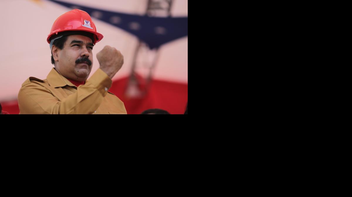 
Fotografía cedida por Prensa de Miraflores del presidente de Venezuela, Nicolás Maduro, en un acto de gobierno, el miércoles 25 de febrero de 2015, en el estado Bolívar (Venezuela). 
