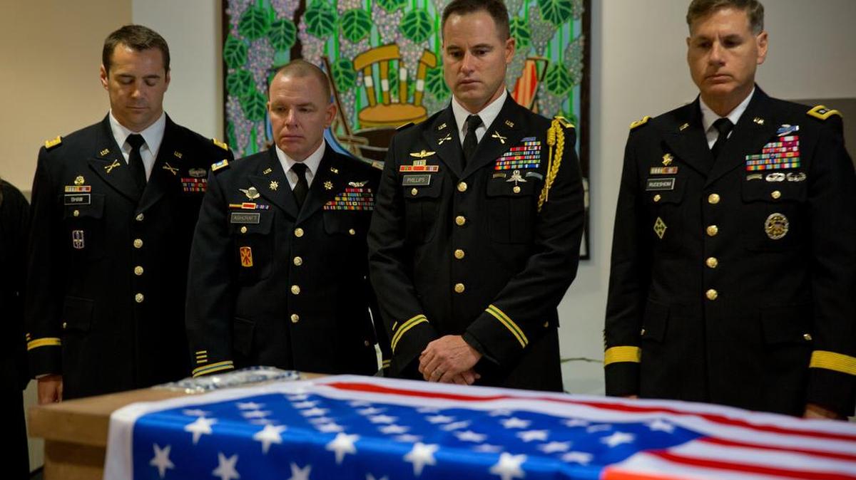 Militares de EEUU rinden tributo al estudiante Taylor Force, quien murió luego de ser atacado con un cuchillo.