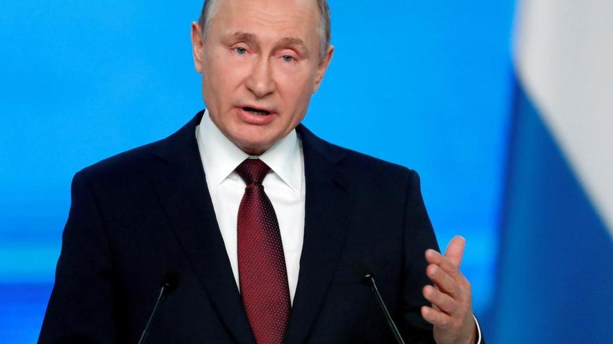 El presidente ruso, Vladimir Putin, presenta su informe anual sobre el estado de la nación, este miércoles, ante el Parlamento en pleno en Moscú (Rusia).