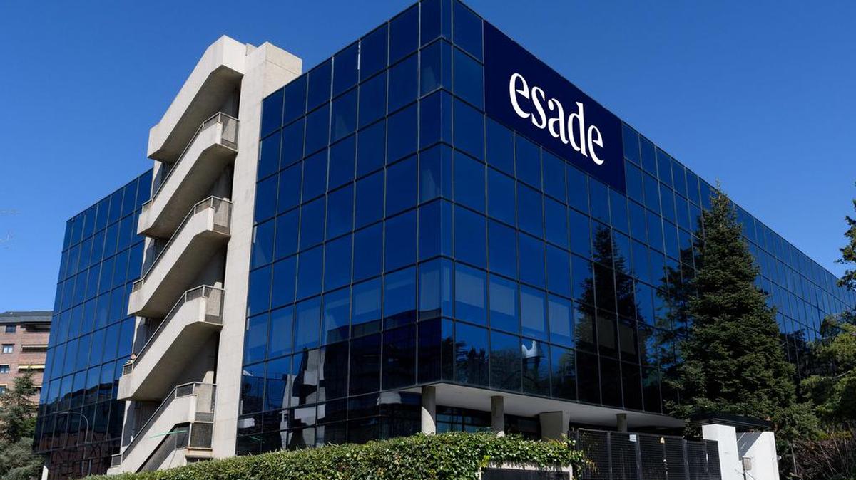 El nuevo edificio de ESADE ubicado en el distrito de Mirasierra, albergará los centros de investigación de @EsadeExecEd, @EsadeGeo, @EsadeEcPol y #EsadeCGC de Madrid, @EsadeAlumni y equipos corporativos. El campus servirá como centro de investigación, formación y desarrollo de talento nacional e internacional.