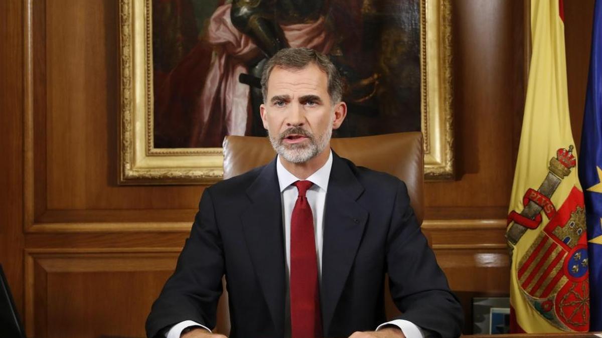El Rey Felipe VI dirige un mensaje a los españoles dos días después del referéndum ilegal organizado por la Generalitat sobre la independencia de Cataluña.