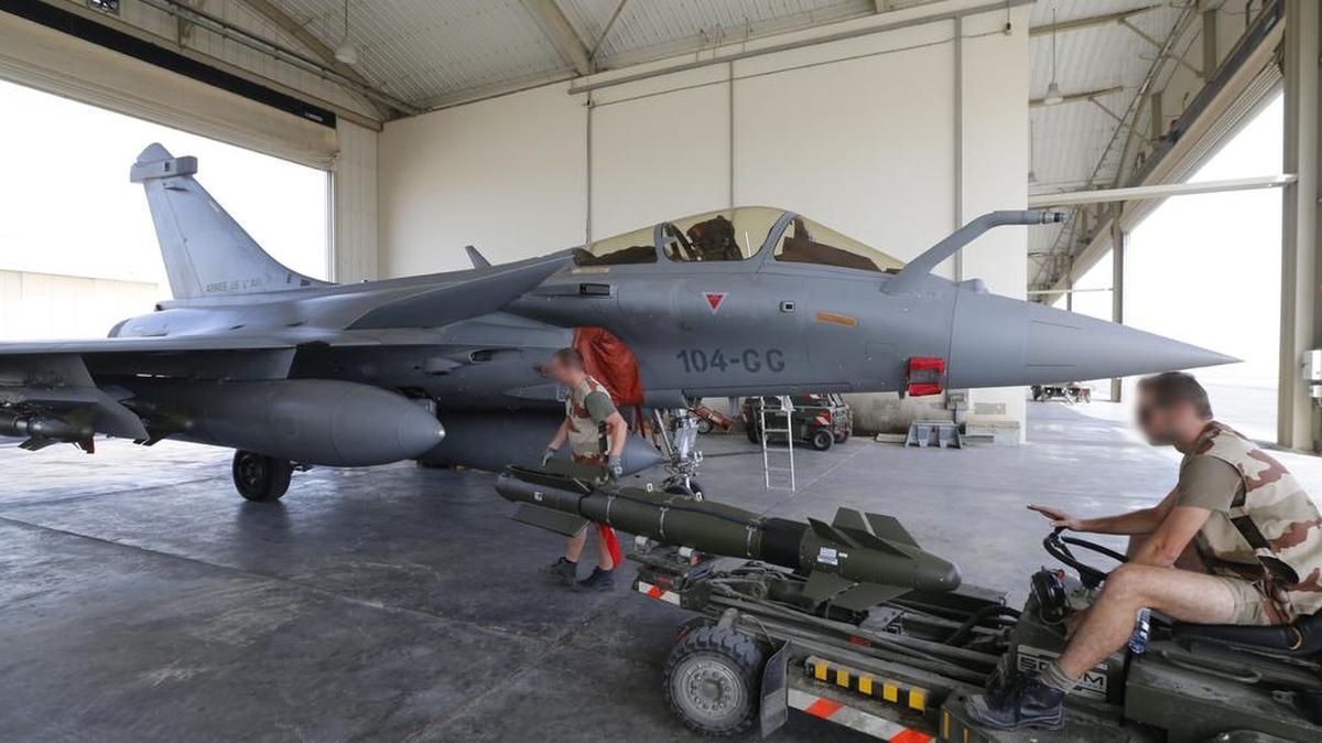Raqa fue bombardeada el martes de madrugada por la aviación francesa, por segunda vez en 24 horas.