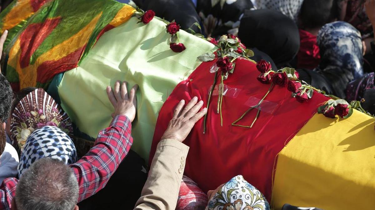 
El doble atentado suicida en Turquía causó el sábado al menos 97 muertos en una concentración pacifista en Ankara.
