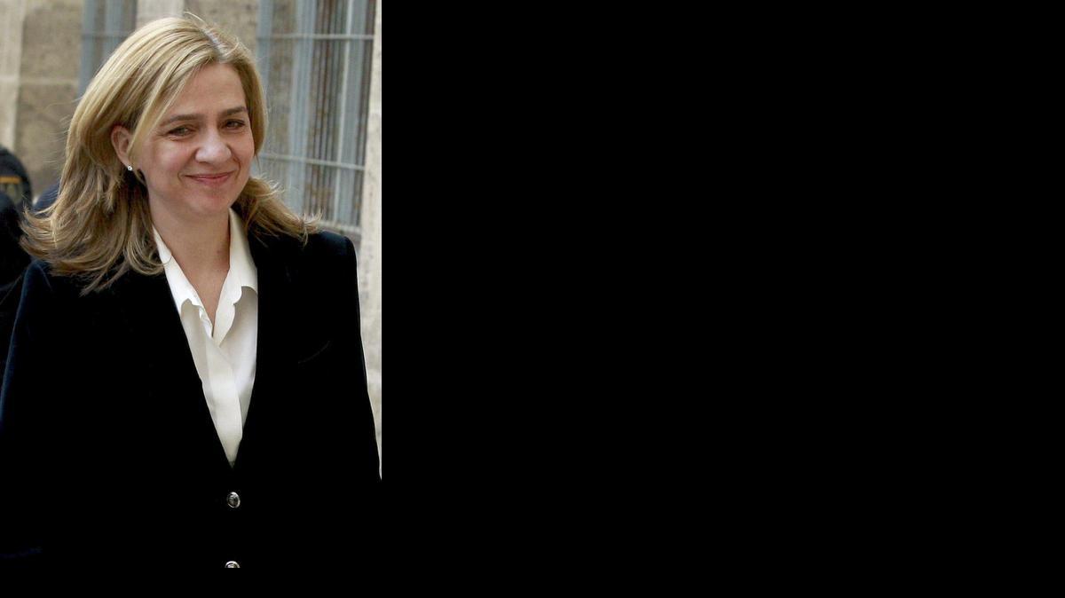 
La infanta Cristina, a su llegada a los juzgados de Palma.  Foto archivo


